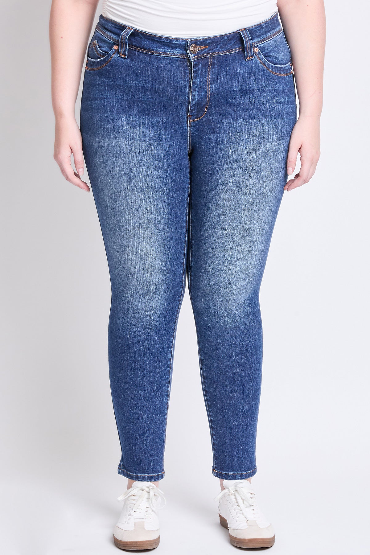 Plus WannaBettaButt Mid Rise Embroidered Skinny Jean