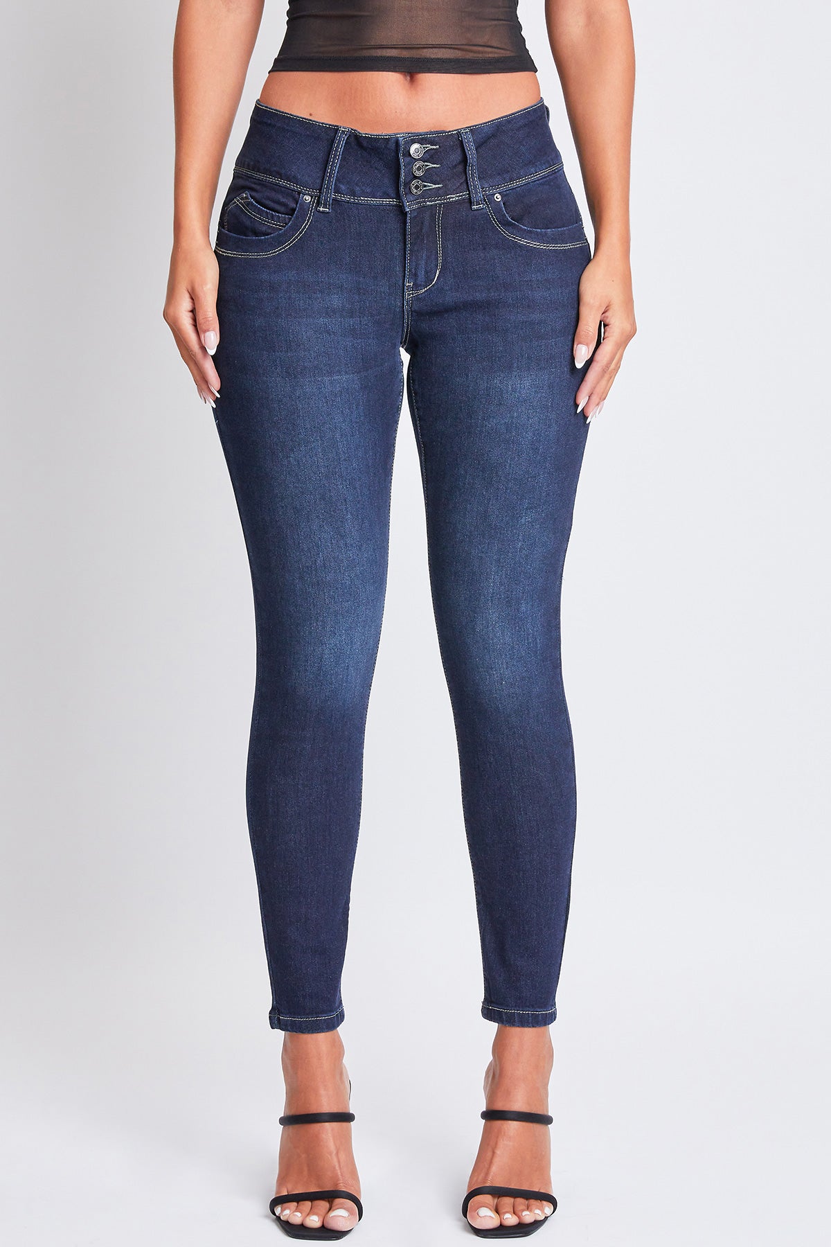 Junior Wannabettabutt 3 Button Mid-Rise Skinny Jean Made With Recycled Fibers Pack Of 12