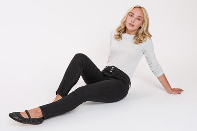 Petite Wannabettabutt 3 Button Skinny Ankle Jean , Pack 12
