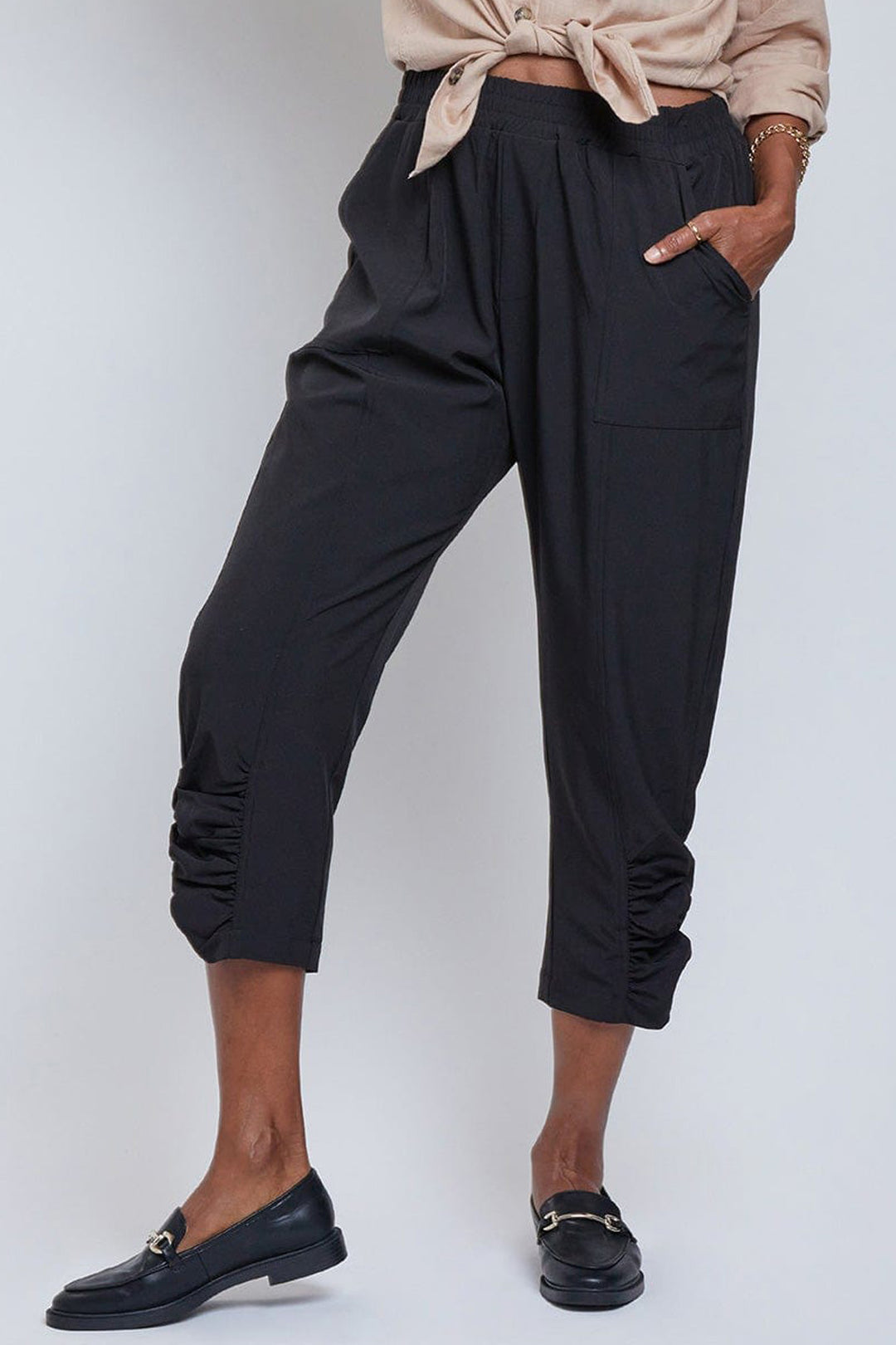【I AM MARI】Miyu Half Slit Three Quarter Capri Pants Women's Capri Pants – Recycled Fabric, Front Pockets & Dry