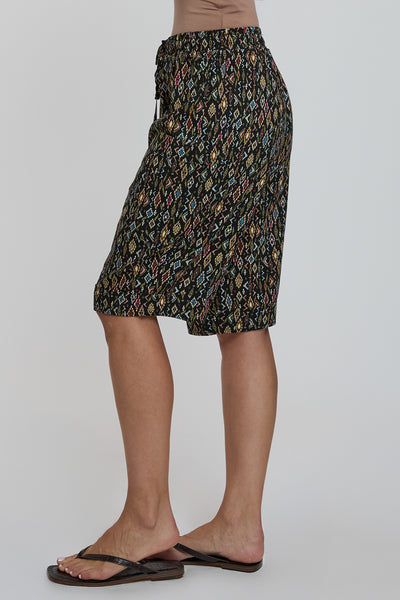 Women Elastic Waist Bermuda With Patch Pockets, Pack of 6