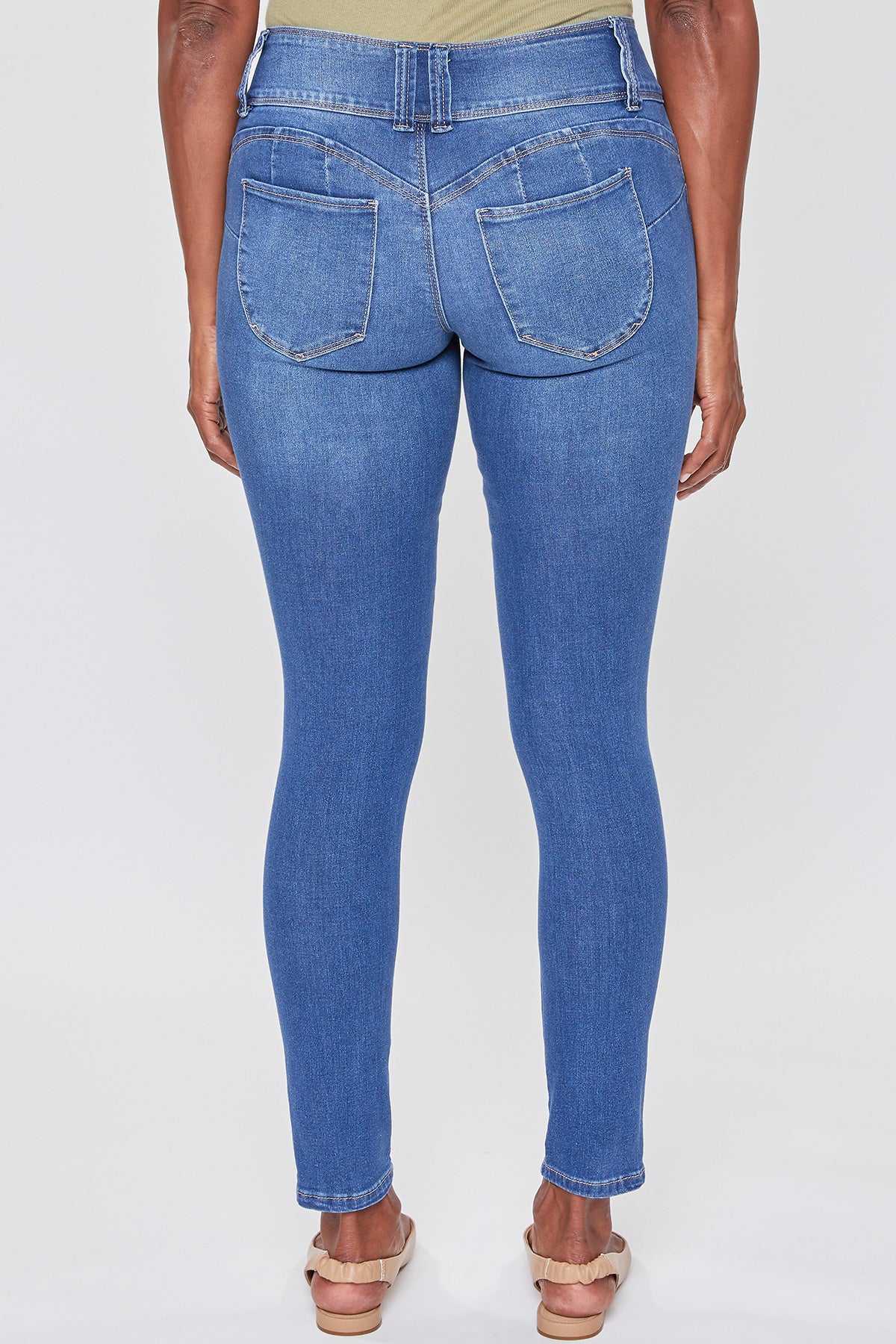 Missy Wannabettabutt 3-Button Mid-Rise Lycra Skinny Jean Made With Recycled Fibers Pack Of 12