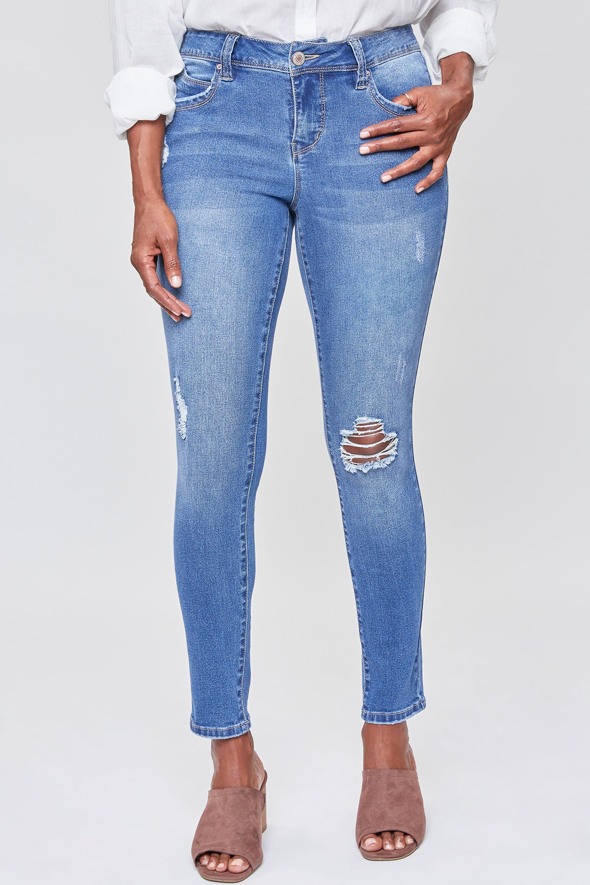 Missy Wannabettabutt 1-Button Mid-Rise Regular Hem Skinny Jean Made With Recycled Fibers Pack Of 12