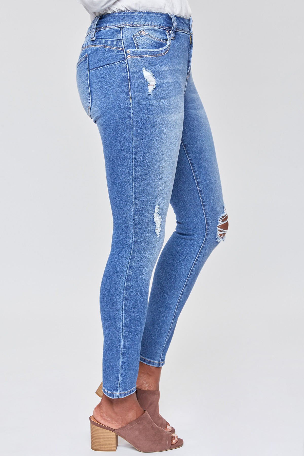 Missy Wannabettabutt 1-Button Mid-Rise Regular Hem Skinny Jean Made With Recycled Fibers Pack Of 12